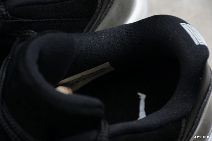 Retro 11 Jordan Air 528895-010 
